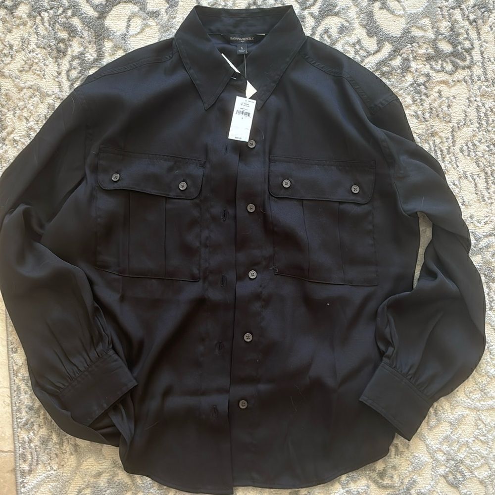 Banana republic black multi-pocket button down blouse. Small. New with tags